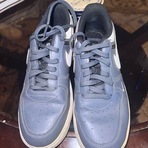 Nike Men's Gray and White Sneakers